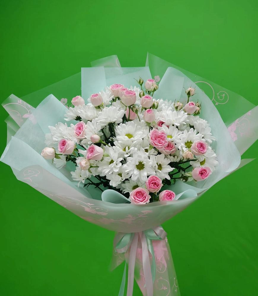 Букет влюбленный романтик в Александровской Краснодарского края Букет цветов из: Розы и Хризантемы в Александровской Краснодарского края
