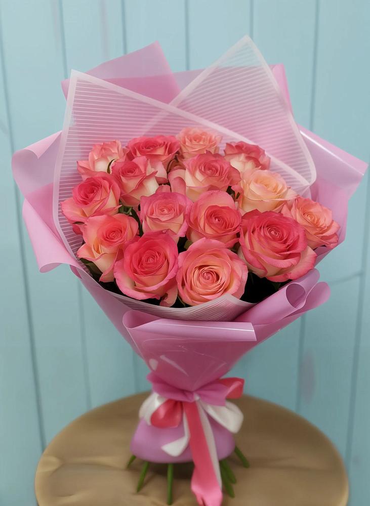 15 Розовых роз Равель в Александровской Краснодарского края Букет 15 Розовых роз Равель в Александровской Краснодарского края