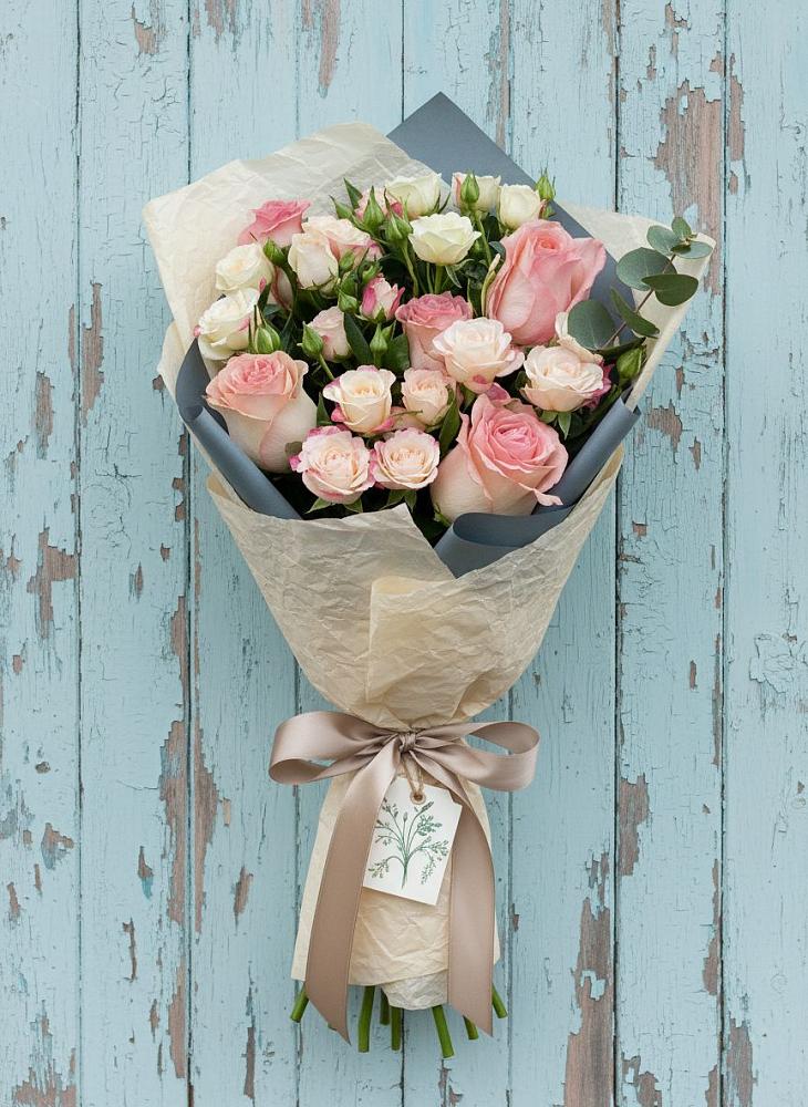 Букет цветов из: Розы в Александровской Краснодарского края