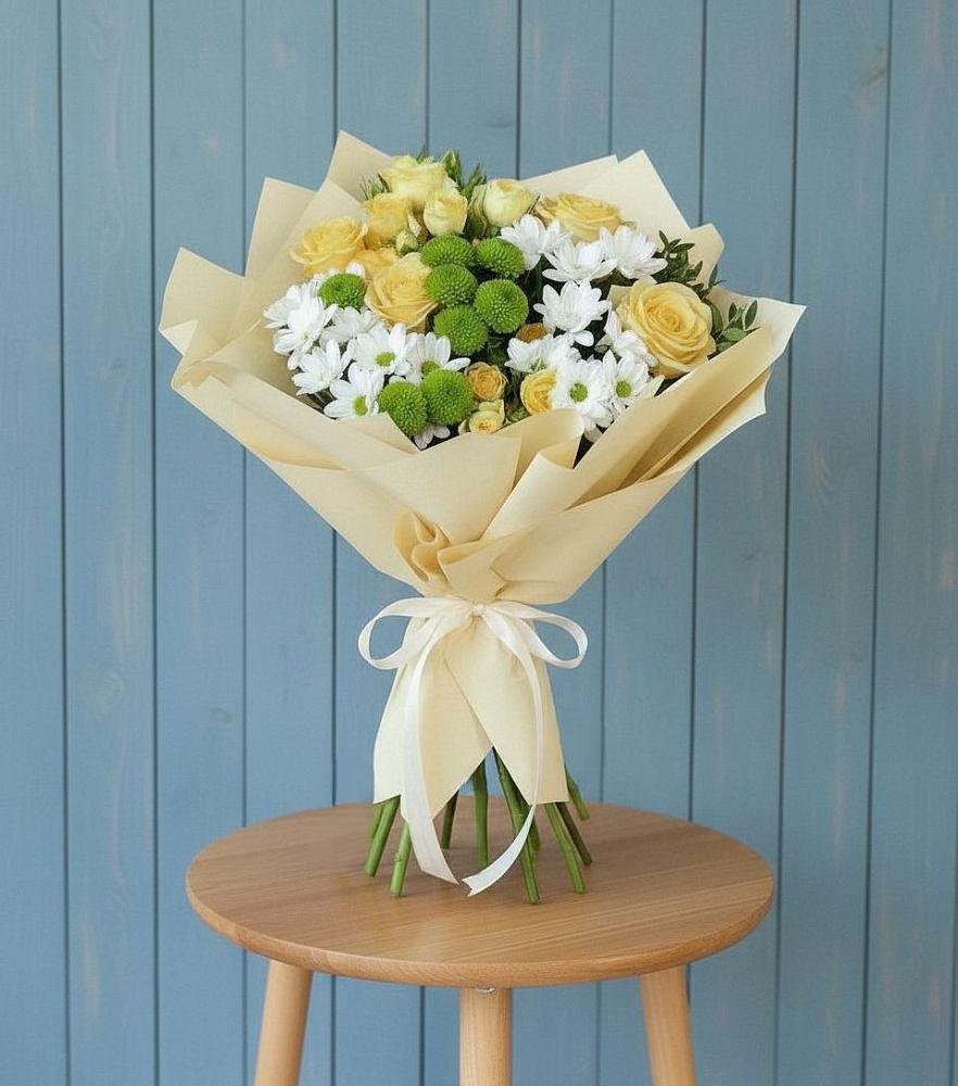 Букет цветов из: Хризантемы и Розы в Александровской Краснодарского края