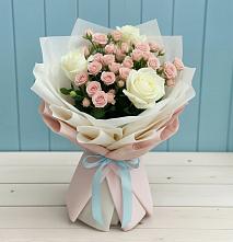 Букет цветов из:  Розы в Александровской Краснодарского края