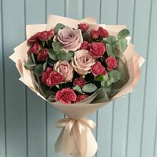Букет цветов из:  Гвоздики и Розы в Александровской Краснодарского края