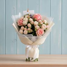 Букет цветов из:  Розы в Александровской Краснодарского края